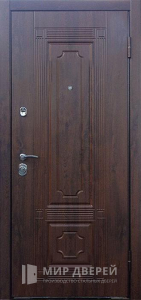 Железная дверь входная с зеркалом №5 - фото вид снаружи